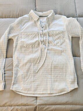 Mountain Hardwear Berryessa pullover shirt top blouse long sleeve lace-up front